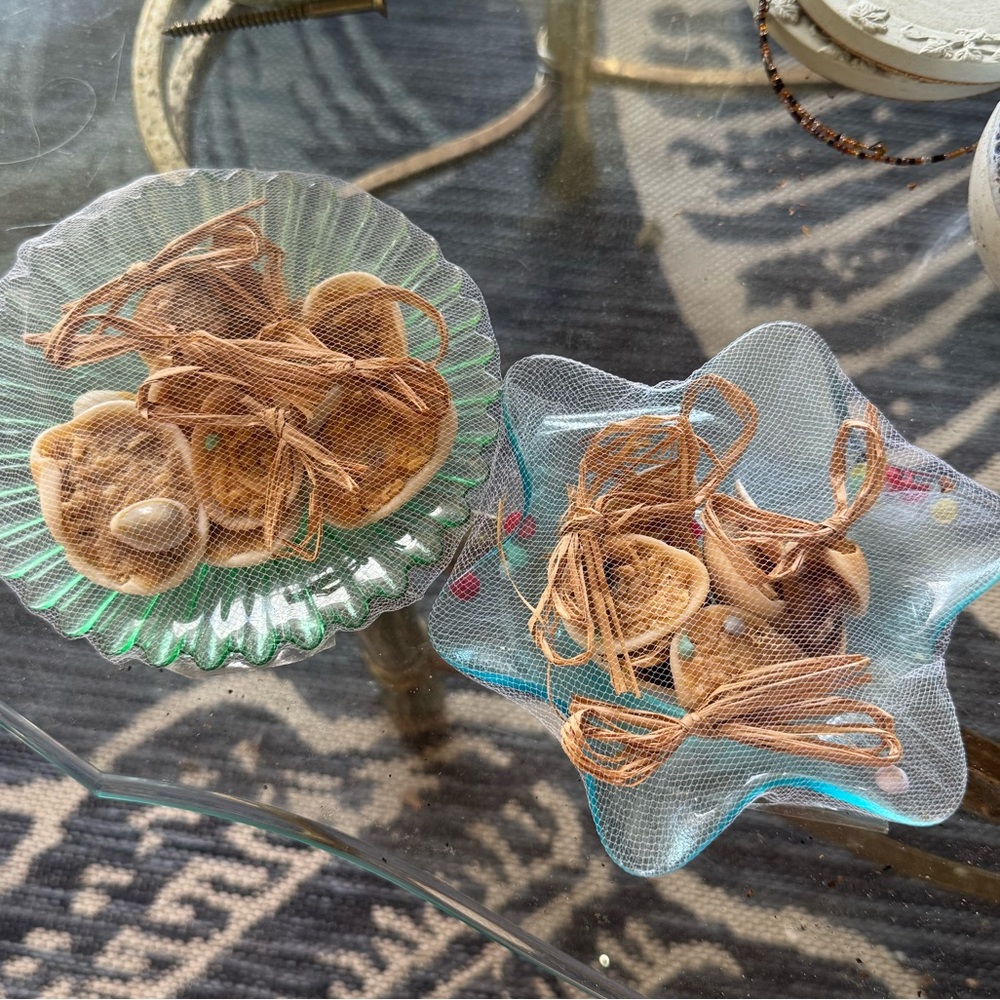 Handmade goats milk soap dish comes with 2 glass dishes